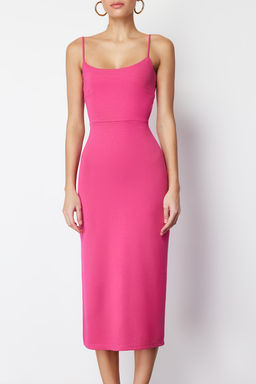 TRENDYOLMILLA Fusya Cut Out Detayl? Y?rtmacl? Vucuda Oturan Ask?l? Midi Esnek Orme Kalem Elbise TWOSS24EL00139  фото 5