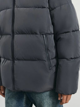 Куртка с потайным капюшоном / Zarina