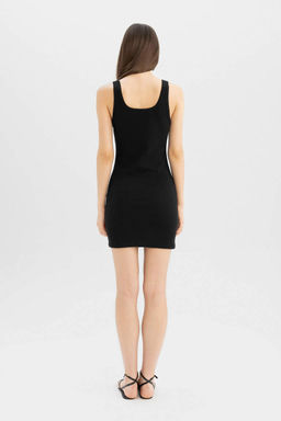 Мини-платье Cool Bodycon с круглым вырезом в рубчик и лямками - Defacto фото 9