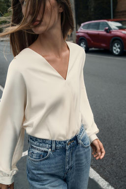 SATIN WRAP BLOUSE - Zara фото 9
