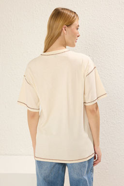 TRENDYOLMILLA Tas %100 Pamuk Karkoya Dikis Detayl? Oversize/Genis Kesim Orme T-Shirt TWOSS24TS00184 фото 4