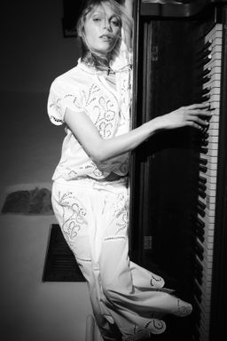 ZW COLLECTION EMBROIDERED TOP - Zara фото 3