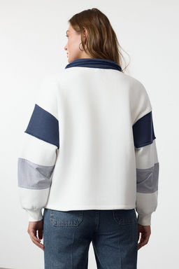 TRENDYOLMILLA Ekru Renk Bloklu Dokuma Garnili Oversize/Genis Kal?p Orme Sweatshirt TWOAW25SW00199 фото 5