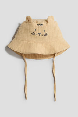 Gorro para el sol con detalles bordados