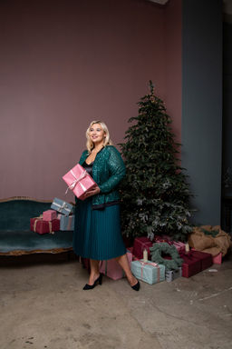 Бомбер женский