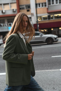 BLAZER RECTA HOMBRERAS / Khaki - Zara фото 3