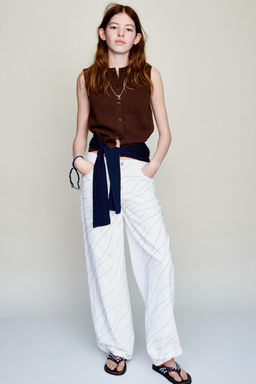 JEANS WIDE LEG STRASS Y ESTRELLAS / Blanco