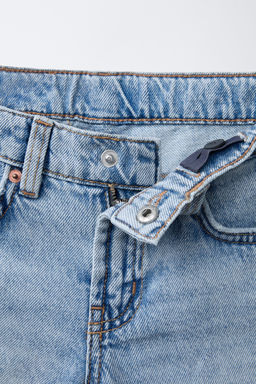 ZARA X BODY GLOVE ® RIPPED STRAIGHT DENIM BERMUDA SHORTS  фото 3