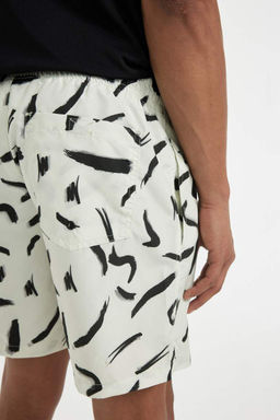 Короткие шорты для плавания стандартного кроя с сетчатой подкладкой и рисунком - Defacto фото 6