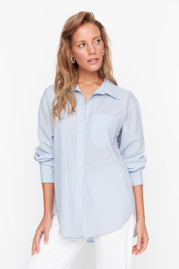 Ac?k Mavi Ince Cizgili Tek Cepli Boyfriend/Genis Kal?p Pamuklu Dokuma Gomlek TWOAW20GO0115