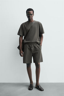 BERMUDA JOGGER ESTRUCTURA / Verdoso