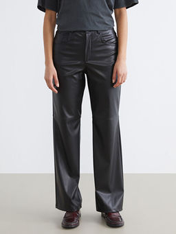 Regular Fit Deri G?r?n?ml? Kad?n Pantolon