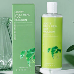 Jigott Успокаивающая эмульсия с центеллой / Daily Real Cica Emulsion, 300 мл