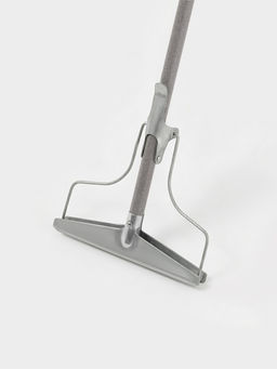 Тряпкодержатель с металлическим черенком, длина 1,5 м    микс