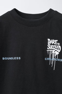 GRAFFITI PRINT T-SHIRT