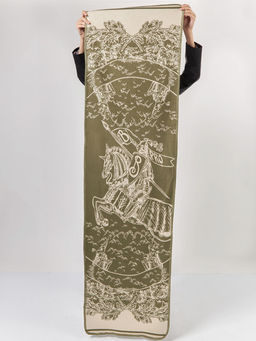 В СОСТАВЕ ШЕРСТЬ и КАШЕМИР Большой, мягкий, теплый однотонный двусторонний палантин.