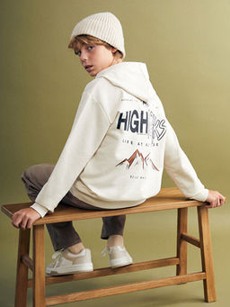 Kap??onlu Bask?l? Erkek ?ocuk Sweatshirt