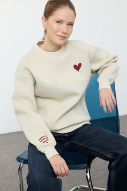 TRENDYOLMILLA Mor Nak?sl? Regular/Normal Kal?p Kal?n Ici Polarl? Orme Sweatshirt TWOAW25SW00176