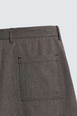 BERMUDA CARGO RELAXED WIDE FIT / Tostado oscuro