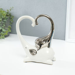 Фигурка керамика Слон со слонёнком. Сердце, белый с серебром, 7.3?17.5?22 см