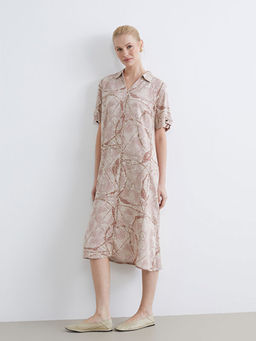 G?mlek Yaka Desenli Elbise