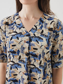 V Yaka Desenli A Kesim Elbise