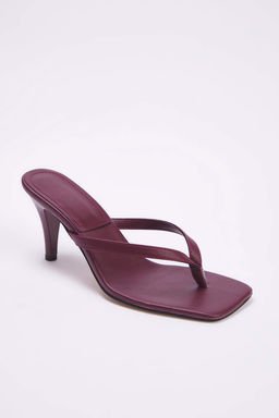 Bordo Kare Burun Parmak Aras? Kad?n 8,5 cm Ince Topuklu Terlik TAKSS25TO00096