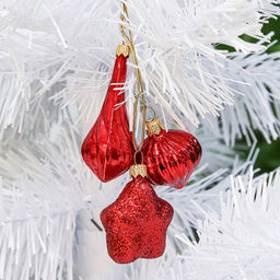 Елочная игрушка гирлянда стеклянная Радость, 3 игрушки 4см, 5см, 6,5см, цвета микс, тубус (Россия)