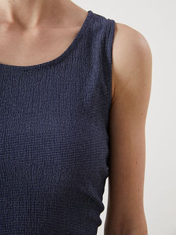 U Yaka ?izgili Kad?n Atlet