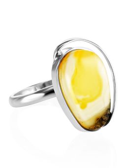 Элегантное серебряное кольцо с натуральным янтарём медового цвета Лагуна