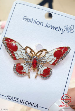 Брошь женская со стразами