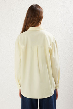 TRENDYOLMILLA Beyaz Loose Fit Pamuklu Dokuma Gomlek TWOAW20GO0107 фото 64