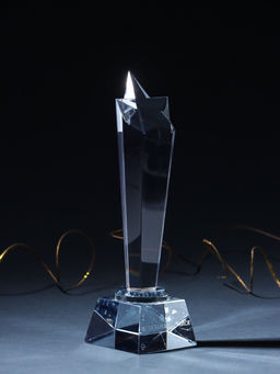 Фигурка стекло Стела наградная. Звезда - Не останавливайся, 6.5?6.5?23 см