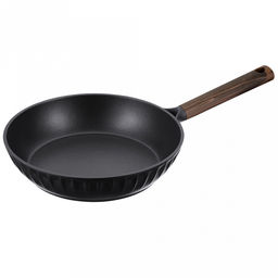 Сковорода с антипригарным покрытием Fiamma д24см, h8,5см, s1,6мм, дно s4,5мм, литой алюминий, бакелитовая ручка с покрытием soft-touch 20,5см, капсульное дно, Regent (Китай) Подходит для всех видов плит, включая индукционную.