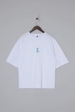 Beyaz Oversize/Genis Kesim Tavsan Nak?sl? %100 Pamuklu T-Shirt TMNSS23TS00243