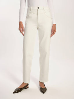 CONTE CON-726 Джинсы mom в молочном оттенке с кокеткой off white - Conte elegant фото 3