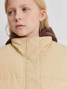 ACOOLA / Жилет (утепленный) детский для девочек Ledum бежевый