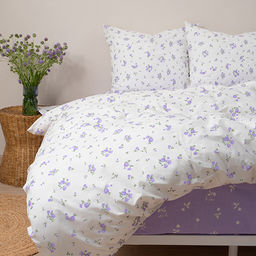 КПБ Традиция 2,0 спальный с европростыней, наволочки 50х70, поплин, 100% хлопок, пл. 115 гр./кв.м., Мильфлер сирень ВБ Пододеяльник 177*217, простыня 240*217, наволочка 50*70 (2 шт.) 2,0 спальный с европростыней