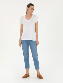 Beyaz Comfort Fit V Yaka Basic Ti__rt