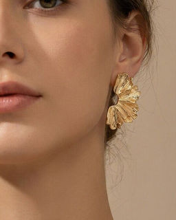 Стильные серьги