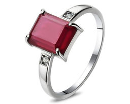 Кольцо, 1 рубин корунд октагон 7х9мм/3.17 ct, Светлана