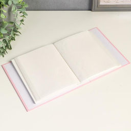 Фотоальбом на 100 фото 10×15 см «Золотые узоры на розовом», 18×14×5.5 см