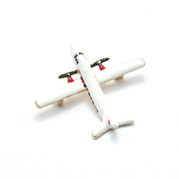 Брошь с эмалью - Серебряные крылья фото 2