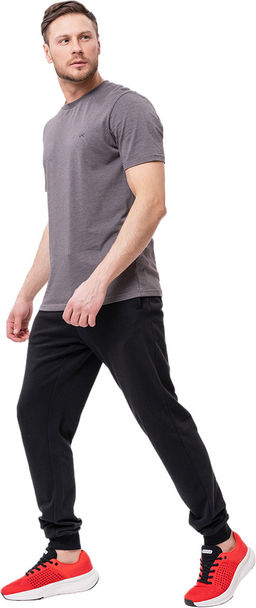 Кроссовки мужские