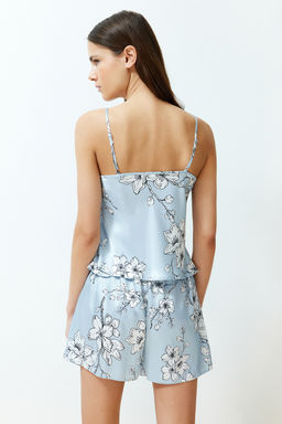 Trendyolmilla Mavi-Cok Renkli Cicekli Ip Ask?l? Saten Sortlu Dokuma Pijama Tak?m? THMSS24PT00159 фото 6