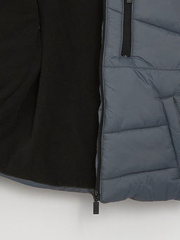 Kap??onlu Bask?l? Erkek ?ocuk ?i?me Mont - Waikiki фото 2