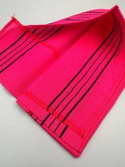 Bath Towel Мочалка-полотенце для душа с пилинг-эффектом / Basic Long Exfoliating Towel, малиновый