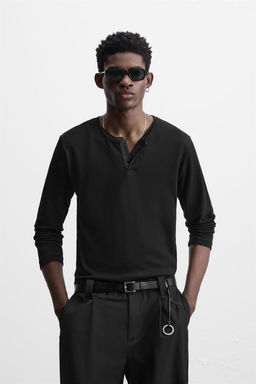 SEMI-SHEER T-SHIRT WITH OPEN NECK - Zara фото 2