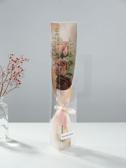 Букет из мыльных лепестков для ванны Три розы с эвкалиптом, подарочный, бежевый, 8.5?7.4?38.6 см