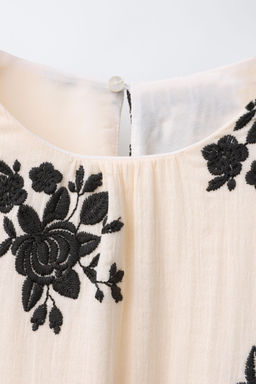 EMBROIDERED FLORAL DRESS - Zara фото 3